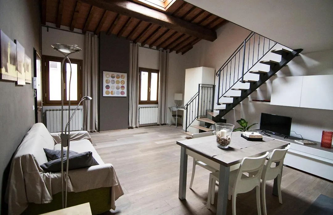 Sweet Home In Santa Croce-1