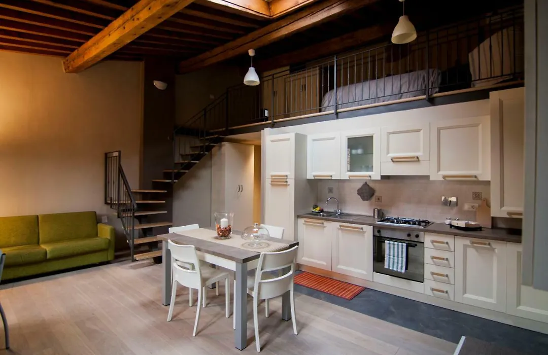 Sweet Home In Santa Croce-1